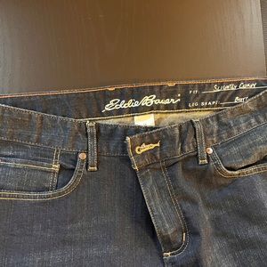 NWT Eddie Bauer Slightly Curvy Boot Cut Jeans
